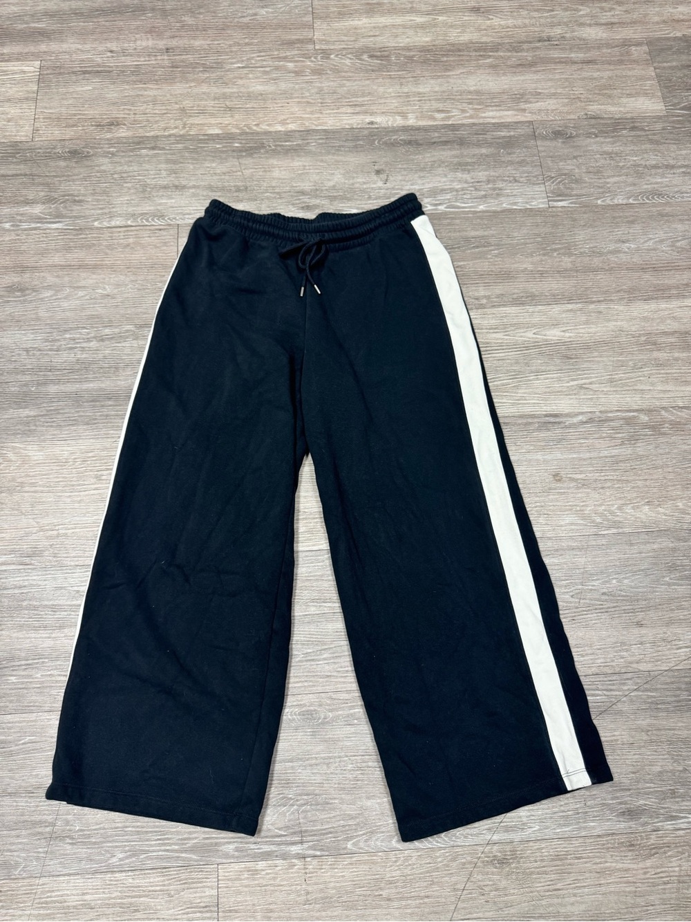Universal Thread Black Wide-Leg Sweatpants with White Side Stripe